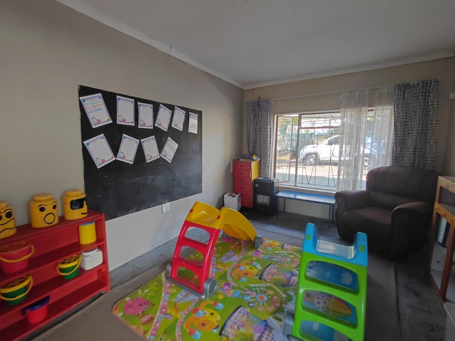 5 Bedroom Property for Sale in Elandsrand North West
